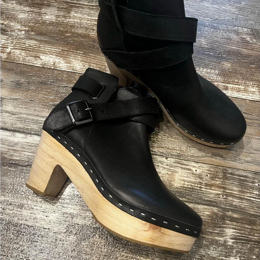 Free People Black Leather Clog Platform Booties with Buckles Size 8 - Picture 5 of 6